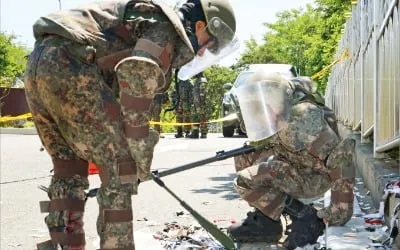 오물 풍선·전파 교란…北 ‘회색지대 도발’ 본격화